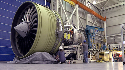 Boeing and GE celebrate a "powerful" 777 milestone