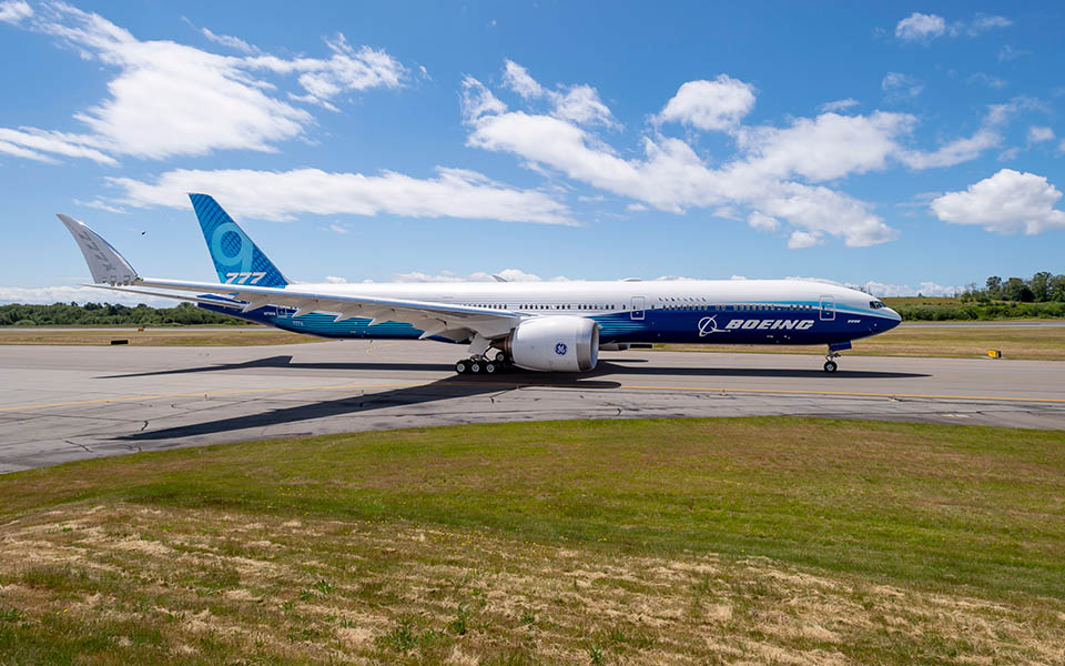 Starboard side view of the 777X-9 on the tarmac