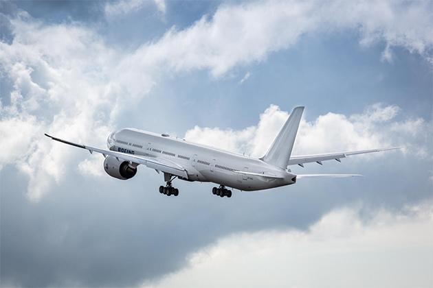 777-9 in flight.