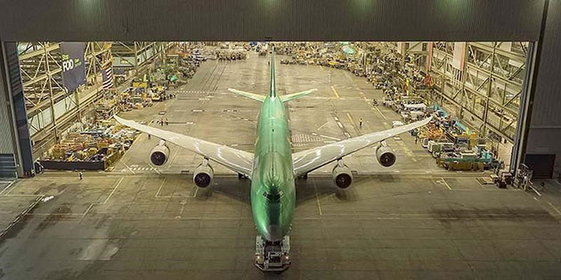 Final 747 leaves the factory.