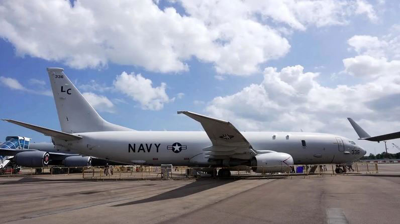 The P-8A has been a popular attraction at the Singapore Airshow.