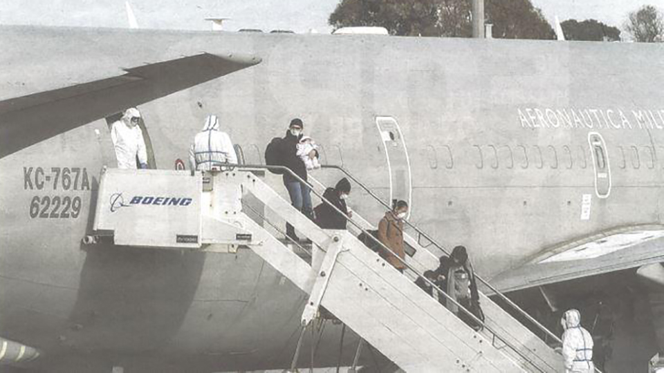 Italian nationals deplane KC-767A Tanker