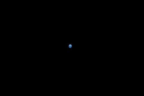 Flyby: Orion capsule makes its closest approach to the Moon