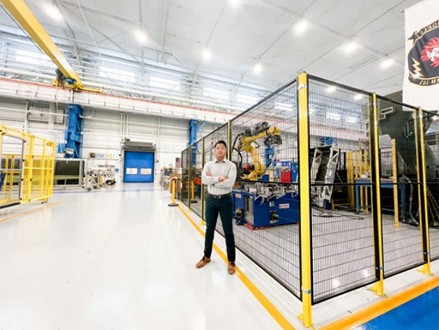 Reg Torrevillas, now a V-22 engineering manager, at the Boeing Philadelphia site.