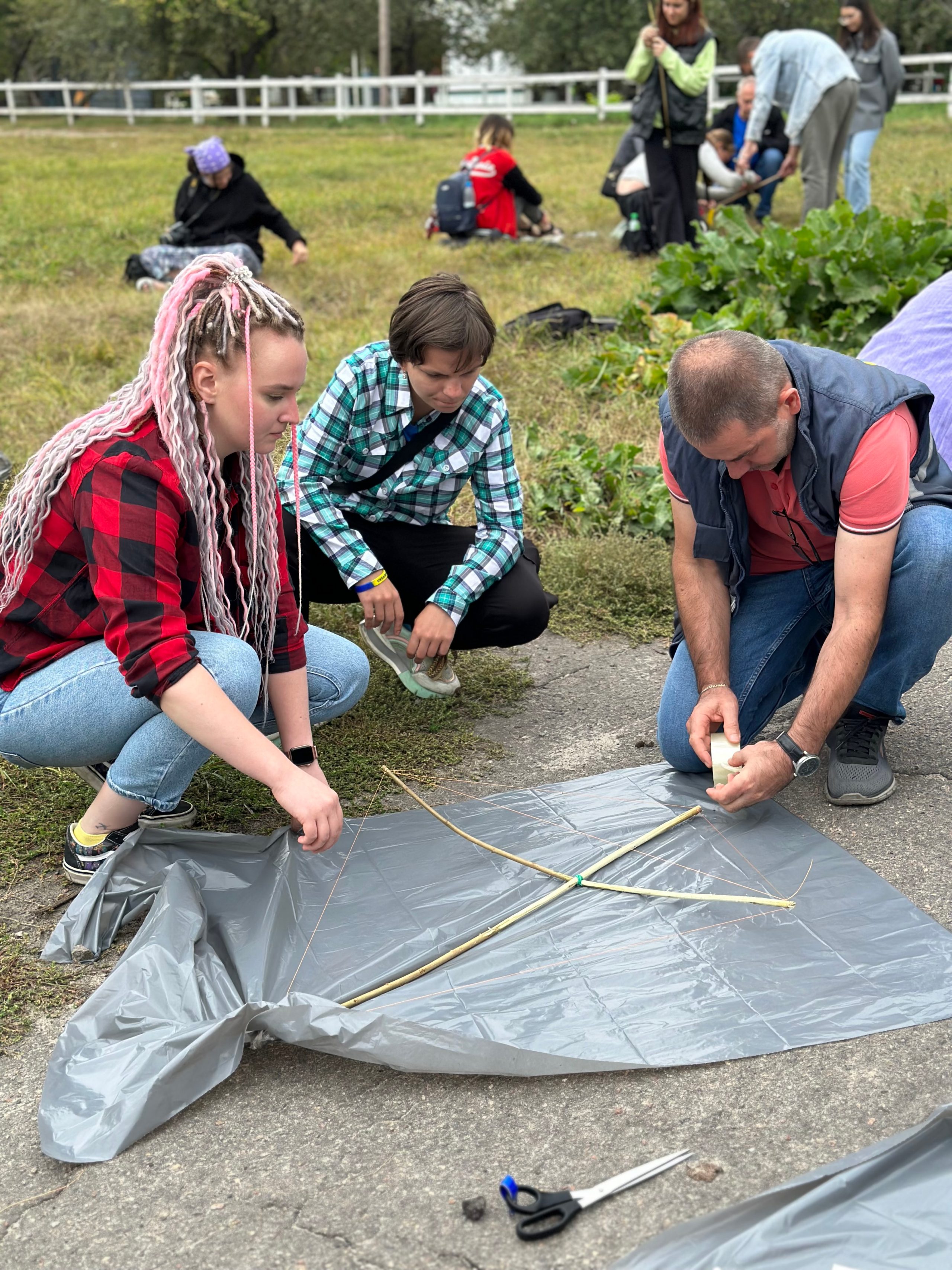 Improvised materials were used to make the kites.