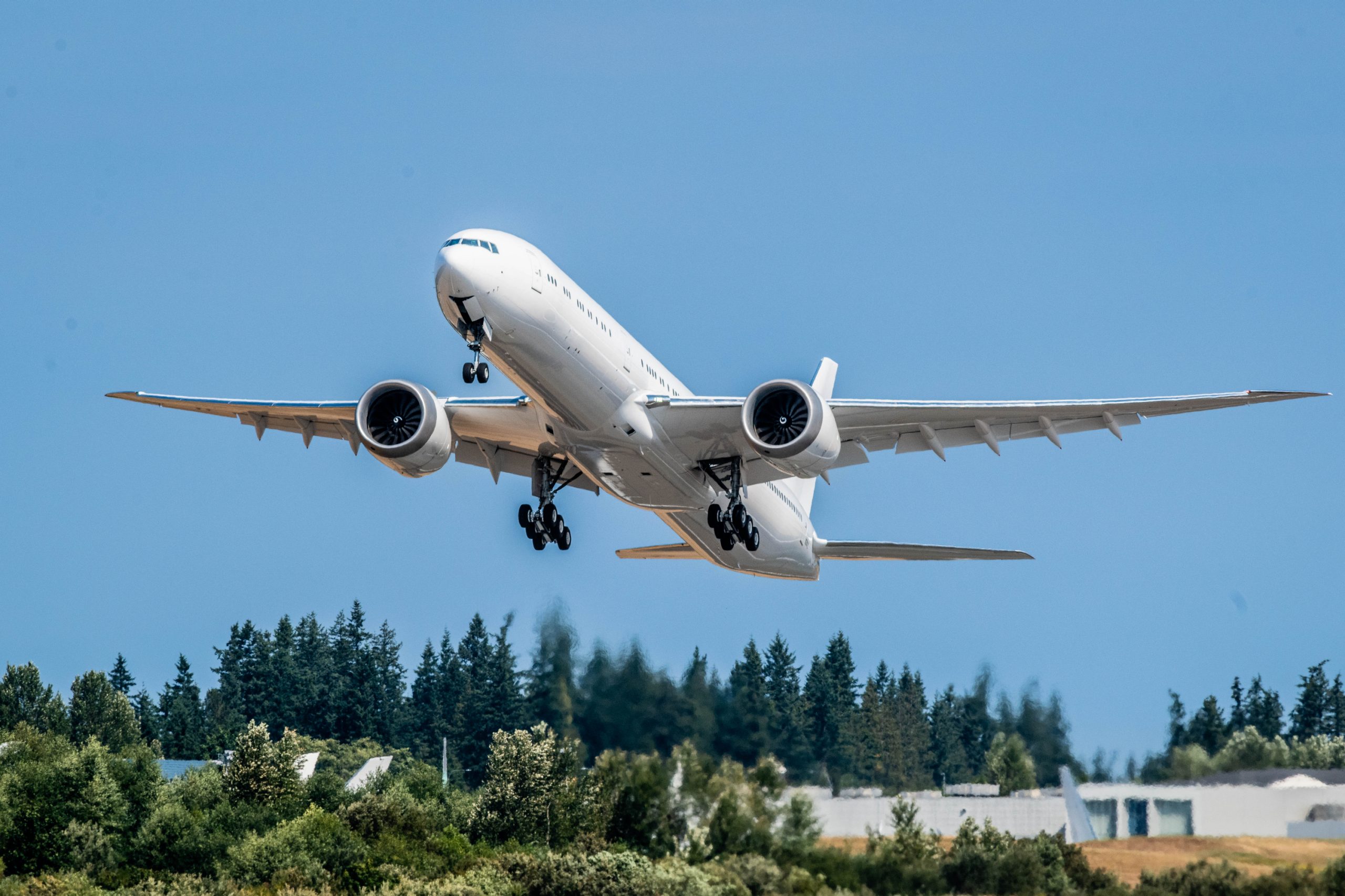 2025-08-05 First Flight Takeoff of 777-9 WH286 Paine Field
