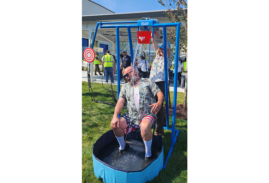 In Everett, Washington, Boeing 777 team employees hosted a fundraiser which included a dunk tank that raised $4,000 and several school supplies in support of the Boys and Girls Clubs of Washington.