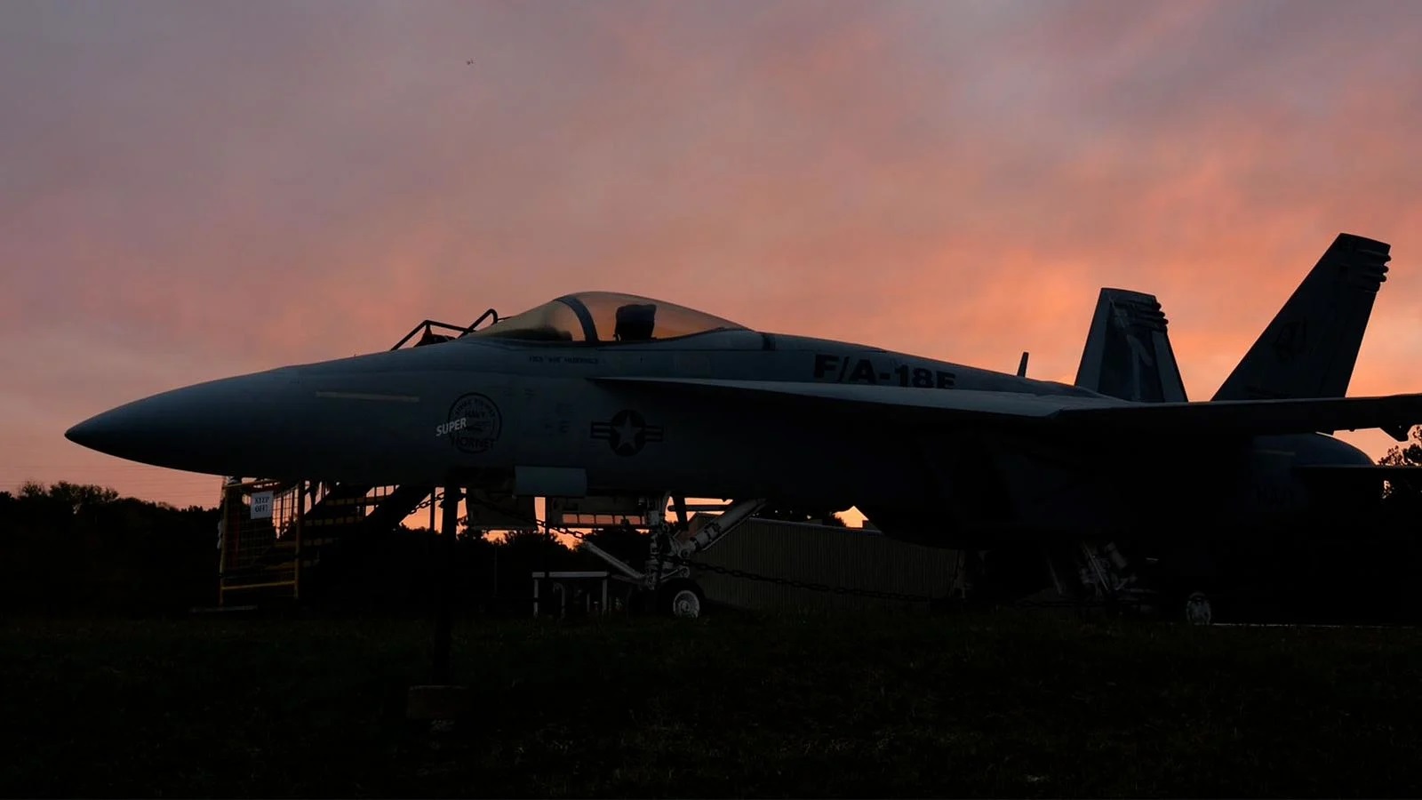 F/A-18 Super Hornet E1, in front of the National Museum of Transportation in Kirkwood, Missouri
