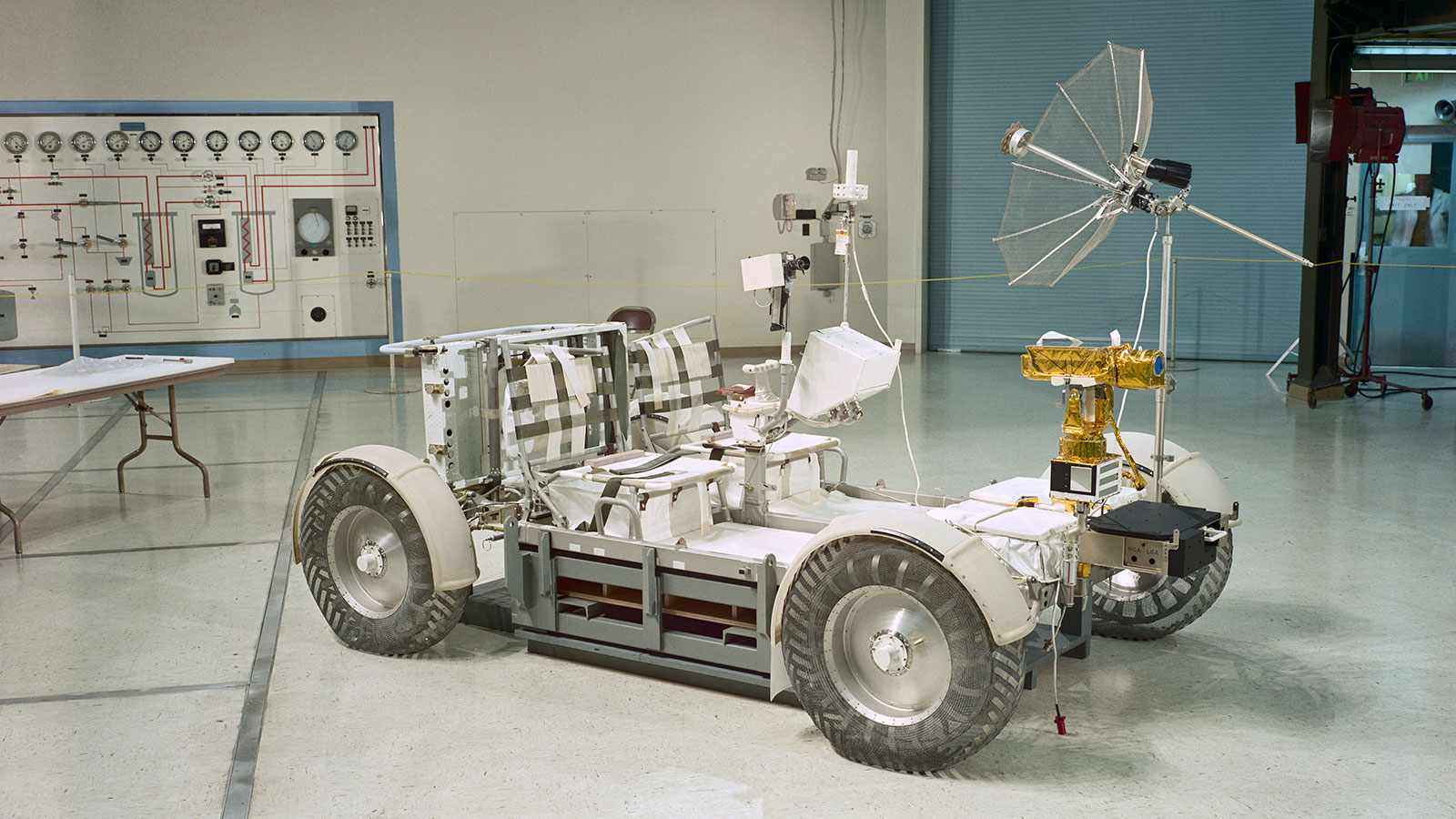 color photo of space vehicle for driving on moon
