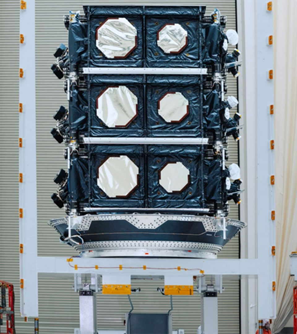 Machine in vertical format, no people, with silver-looking hexagon panels