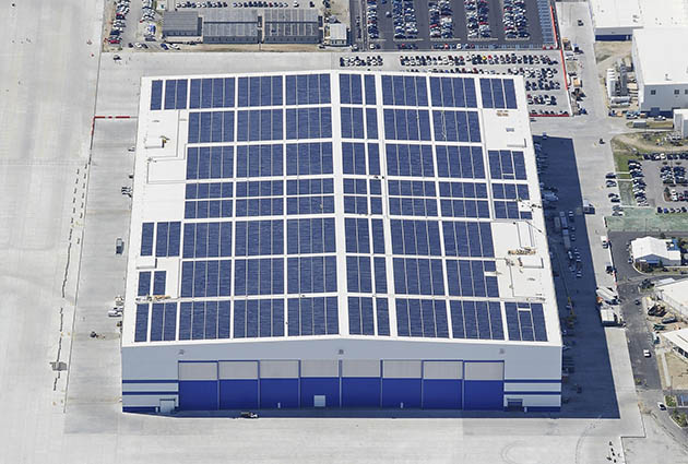Solar Panels Atop Boeing South Carolina Facility