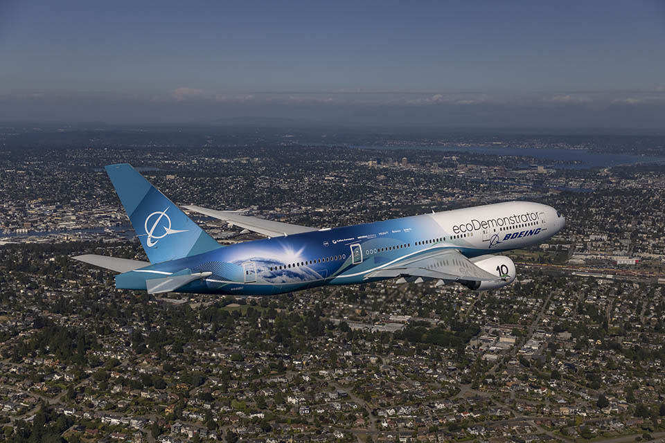 Boeing Test and Evaluation, Boeing Flight Test, Flight Operations Multimedia, WB212, 777-200ER, ecoD, ecoDemonstrator, Air 2 Air photo flight
