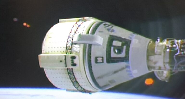 Starliner team conducts hot fire test on 27 thrusters.