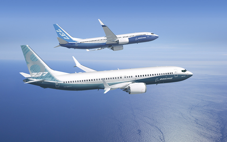 Image of the 7 3 7 MAX 8 and the 7 3 7 Next Generation.