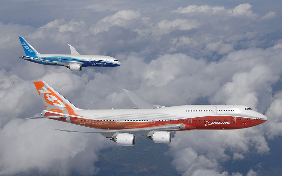 747-8I and 787 In-flight