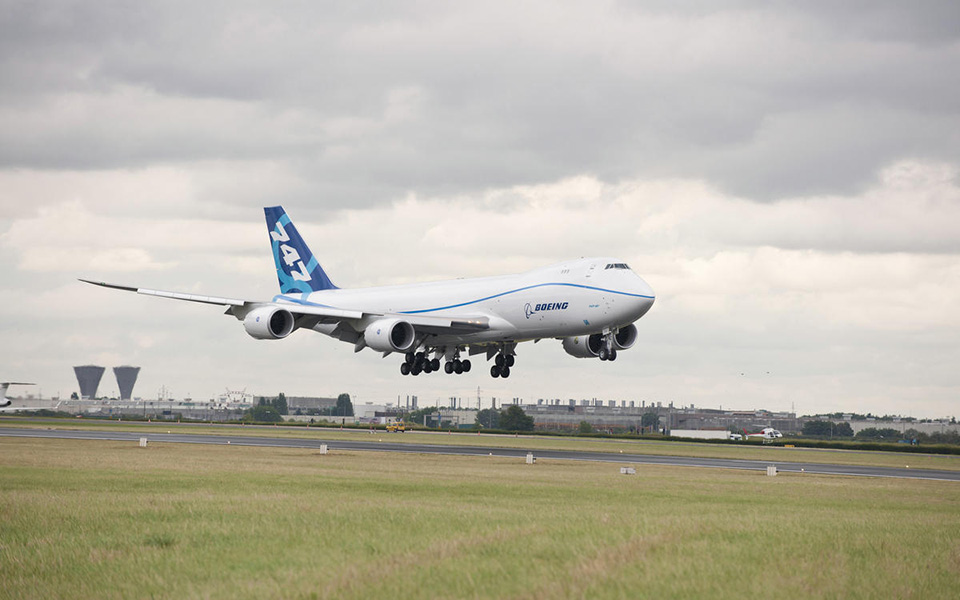 747-8 Freighter Flies on Sustainable Aviation Fuel