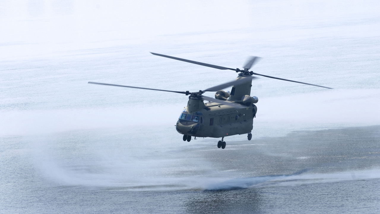 Picture of a Chinook Helicopter in flight.
