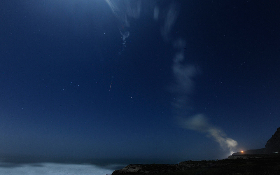 Picture of ICBM at launch.