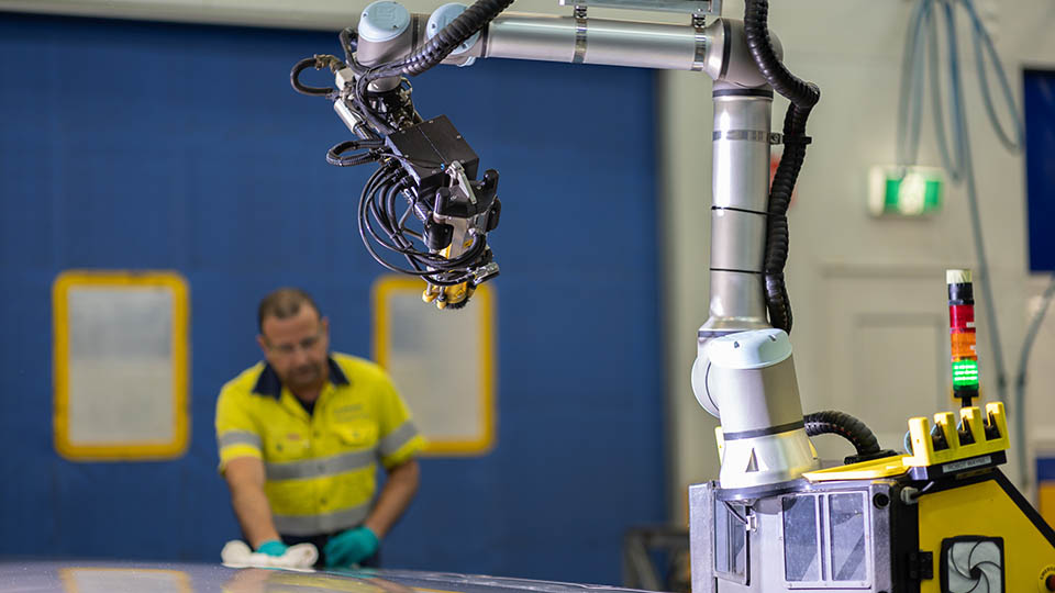 Robot works alongside human for aerospace in australia