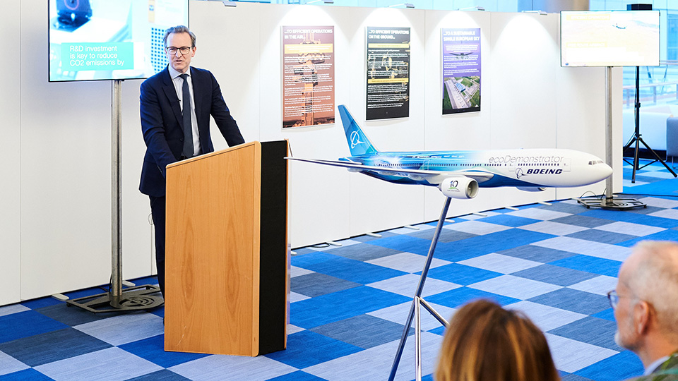 Brian Moran, Boeing's Vice President, Global Sustainability Policy and Partnerships, addressing the crowd at the opening of the exhibition.