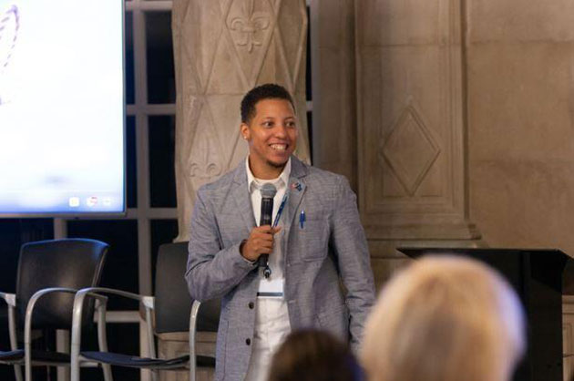 Aro Royston presents about his transition to senior leaders at the Boeing Leadership Center in 2019.