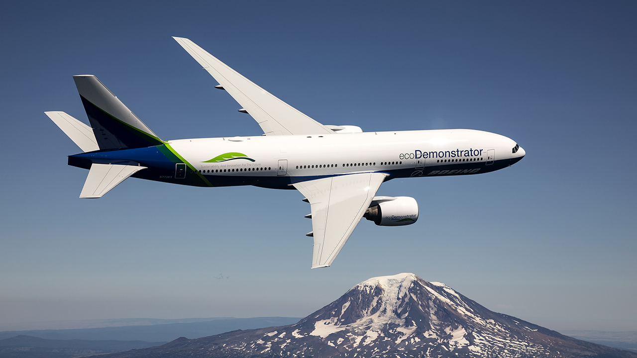 Picture of the e co Demonstrator in flight.