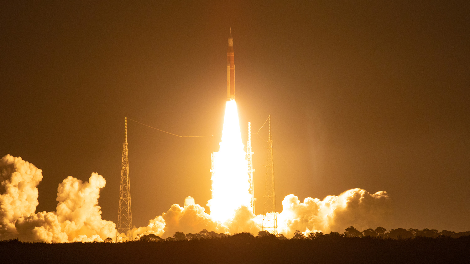 Picture of Space Launch System taking off.